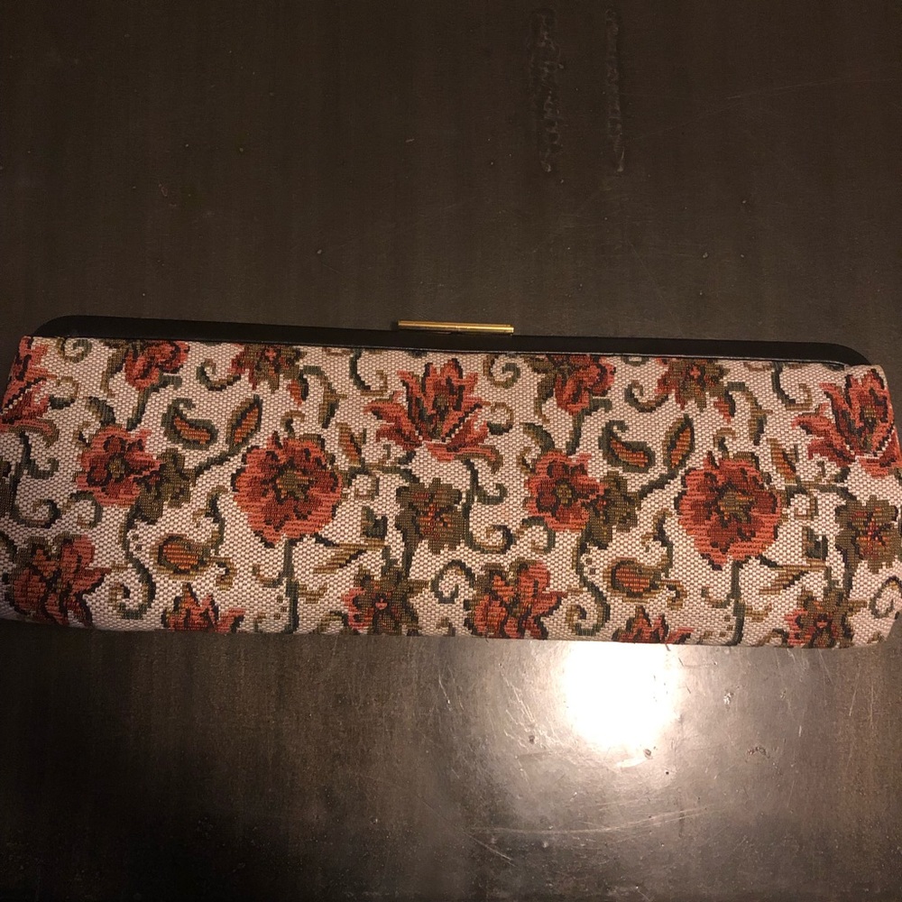 Vintage Bobbie Jerome oversized clutch